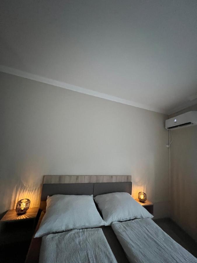 Alina Apartmanok Hajdúszoboszló Exterior foto