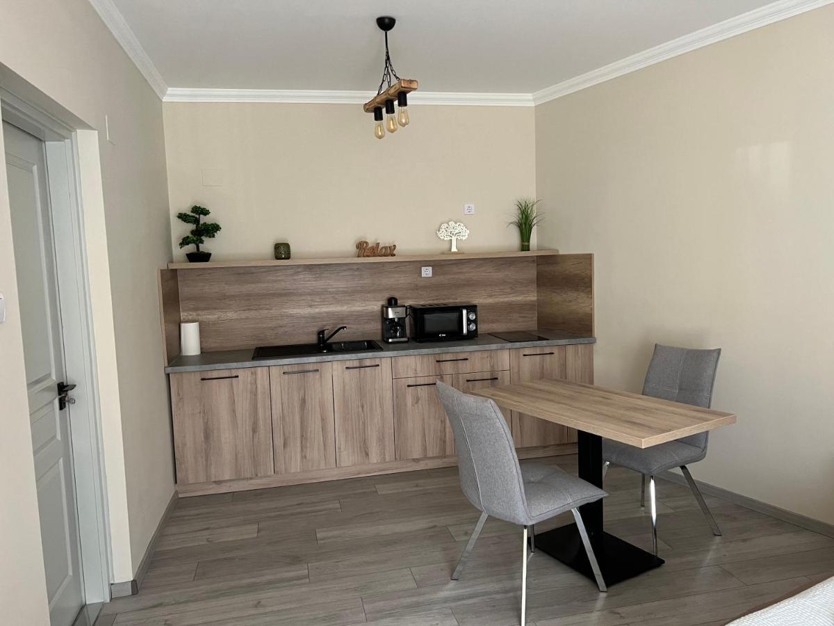 Alina Apartmanok Hajdúszoboszló Exterior foto